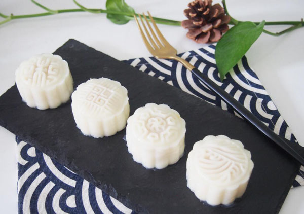 冰皮月餅配方及機器生產方法 冰皮月餅配方及機器生產方法